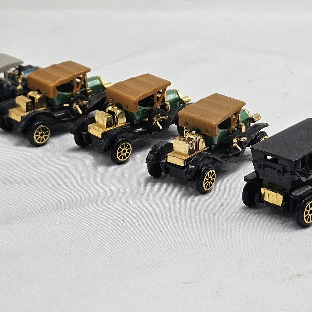Vintage Readers Digest Collectible 1:64 Scale Classic Car‎ Models Set of 7